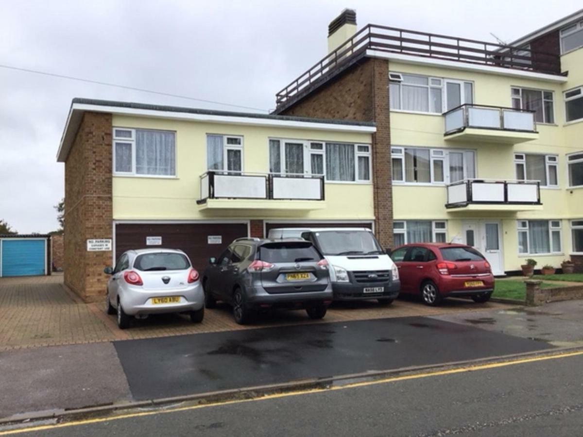 9 Gunfleet Court Leilighet Clacton-on-Sea Eksteriør bilde